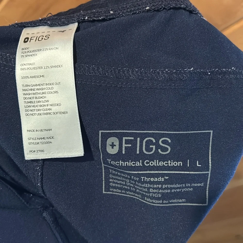 FIGS navy technical collection men’s scrubs pants